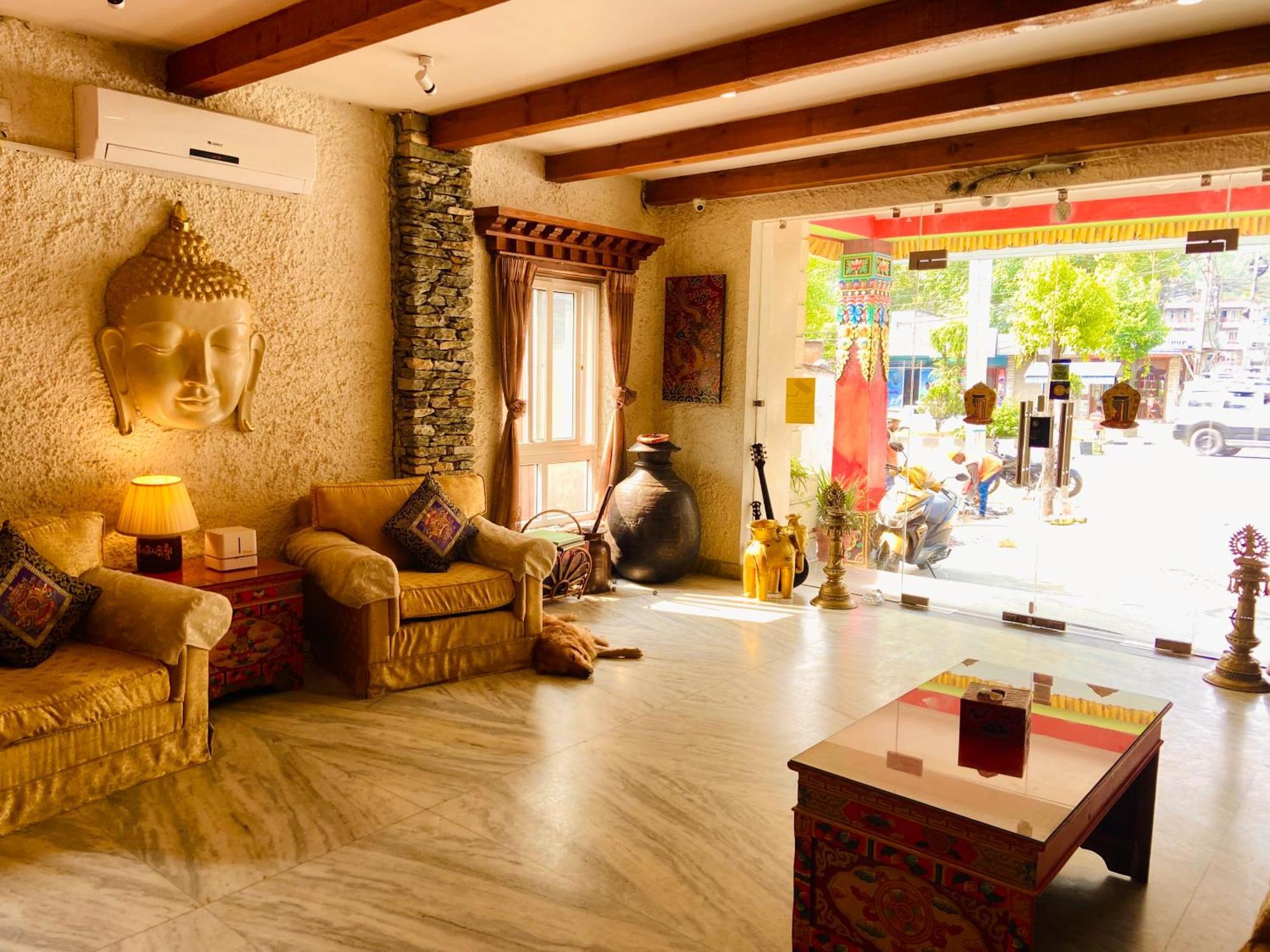 Three Jewels Boutique Hotel Pokhara Exterior foto