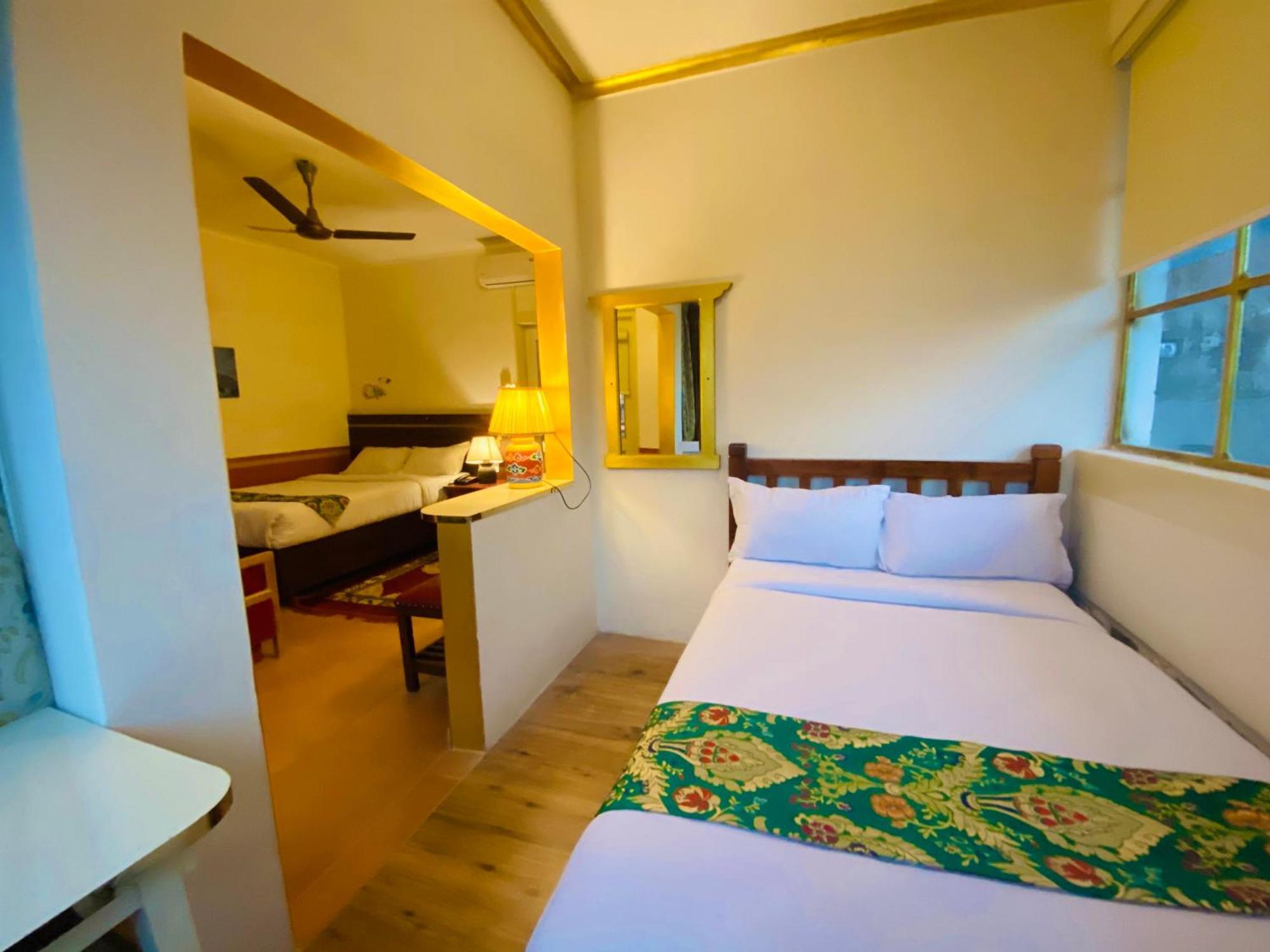 Three Jewels Boutique Hotel Pokhara Exterior foto