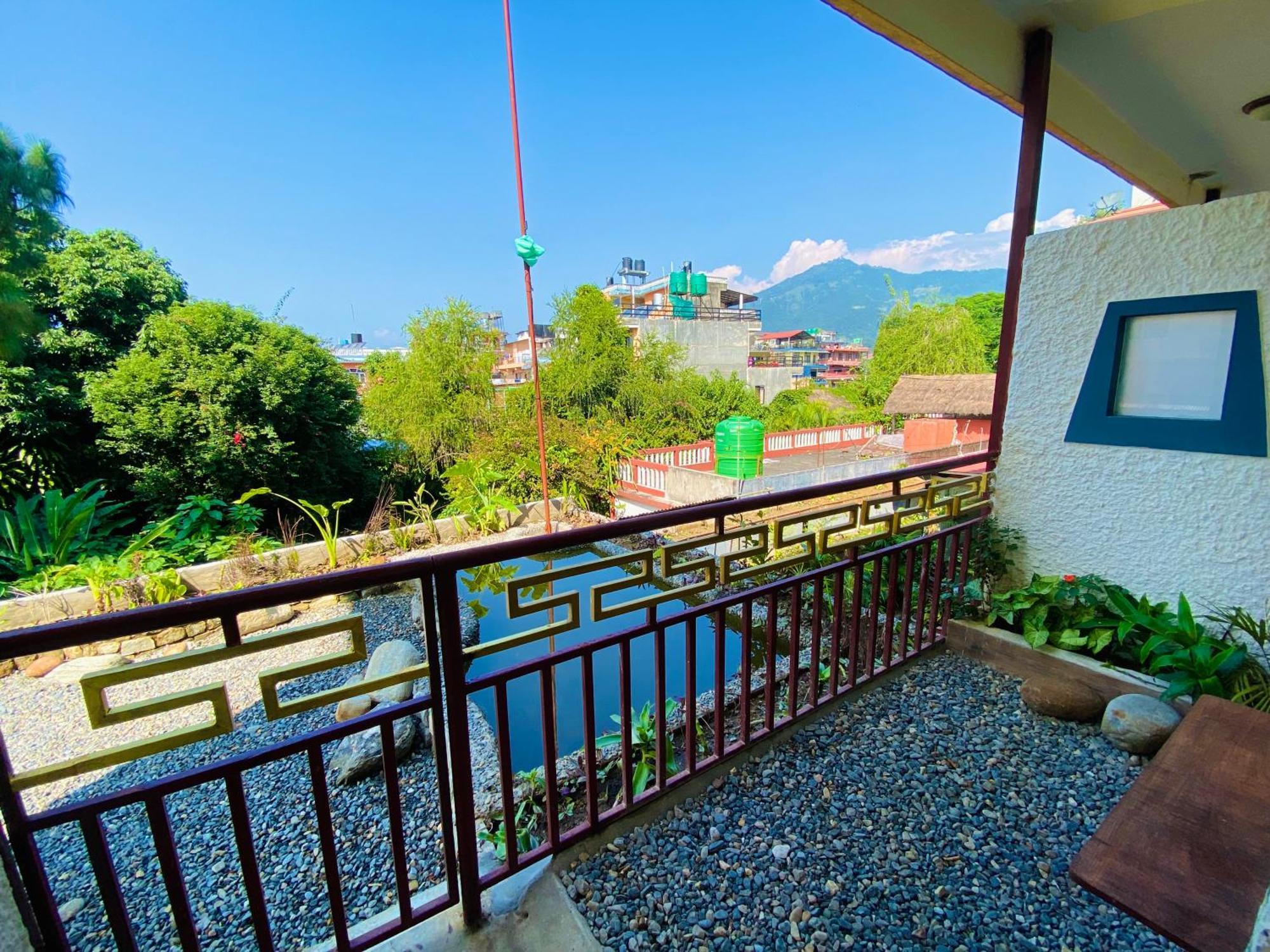 Three Jewels Boutique Hotel Pokhara Exterior foto