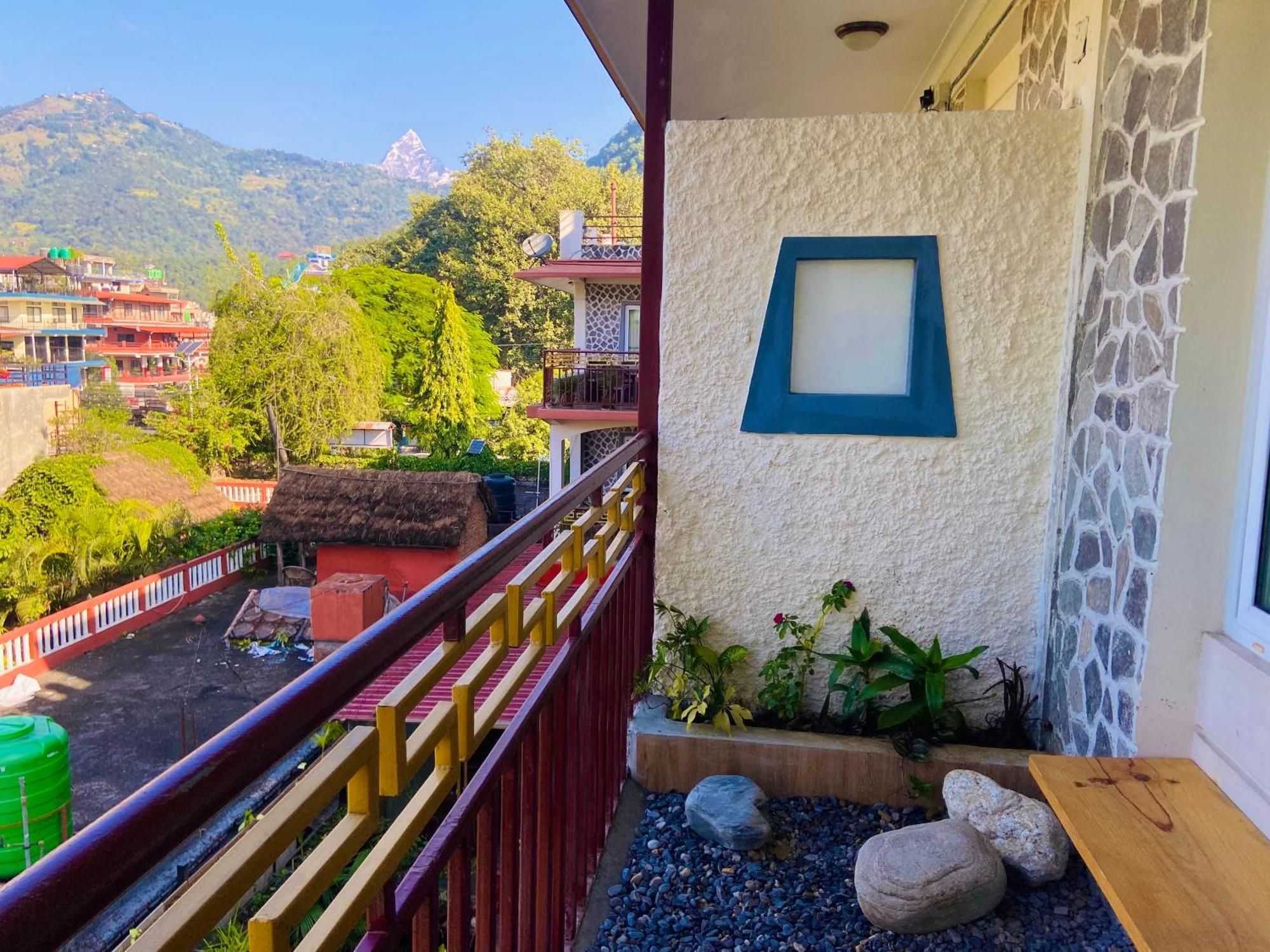 Three Jewels Boutique Hotel Pokhara Exterior foto